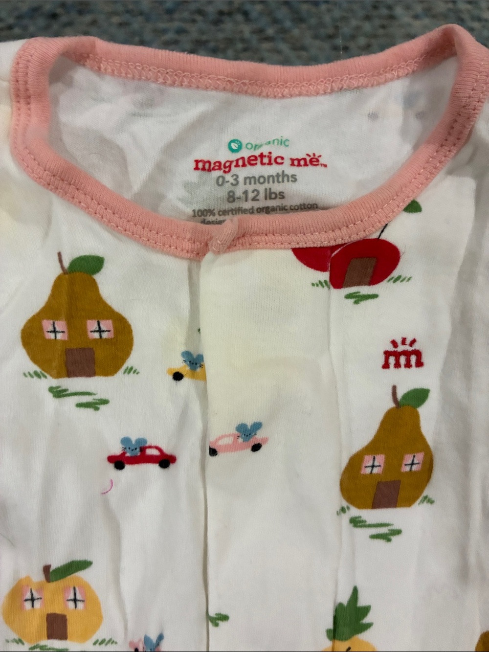 Magnetic Me White Sleeper with Pink Trim and Pear & Car Print